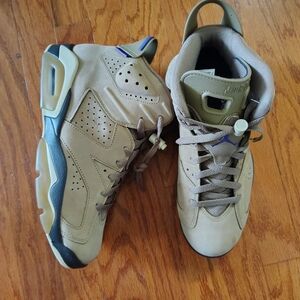 Women's Size 11 - Air Jordan 6 Retro GORE-TEX Brown Kelp Men Size 9.5